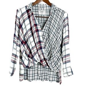 Abercrombie & Fitch Women's Shirt Maroon Plaid Flannel‎ Wrap Long Sleeves Size S